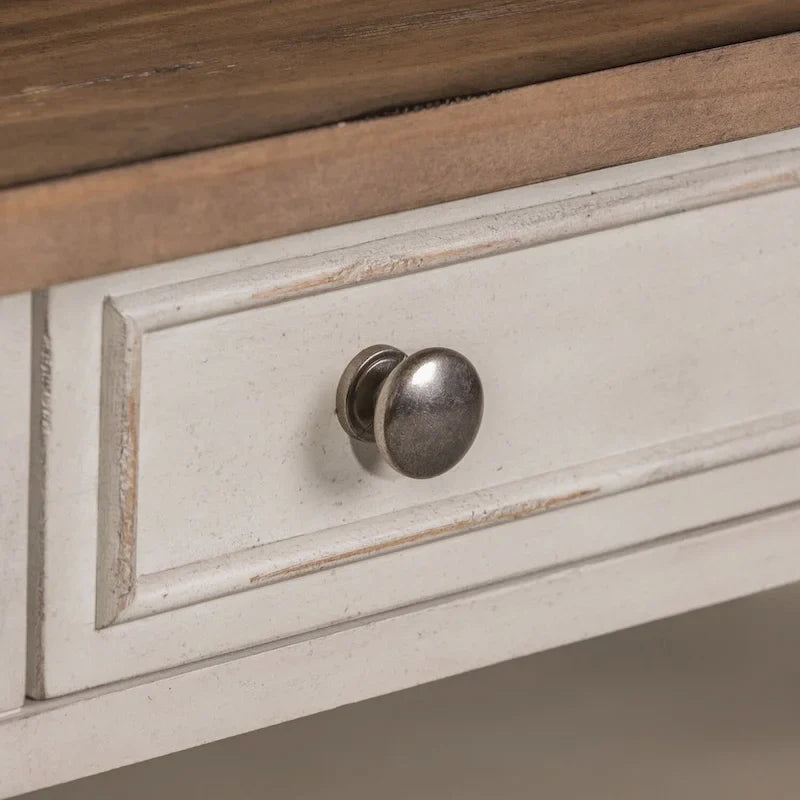 Table basse Morgan Creek blanc antique, avec accents tabac brossé.