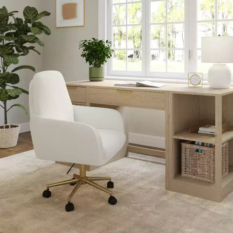 Chaise de bureau pivotante en tissu bouclé, avec réglage de la hauteur et cadre finition laiton