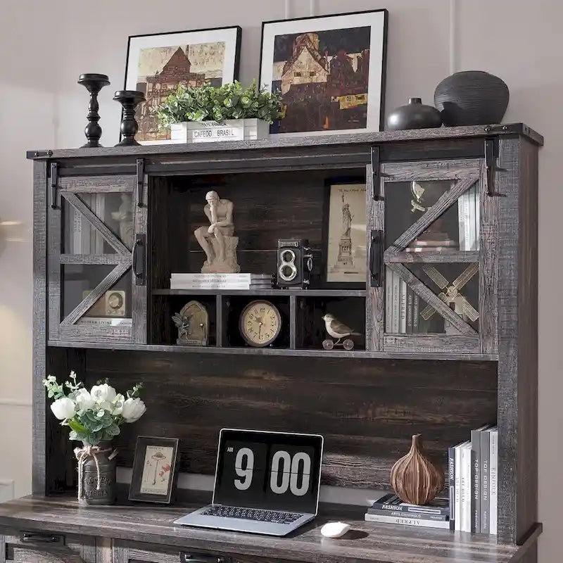 Bureau de style ferme, bureau de direction en bois avec station de recharge