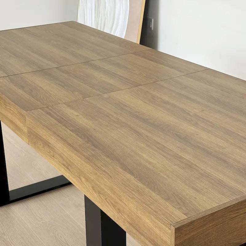 Table à manger extensible polyvalente pour les grandes réceptions, améliorant l'expérience culinaire