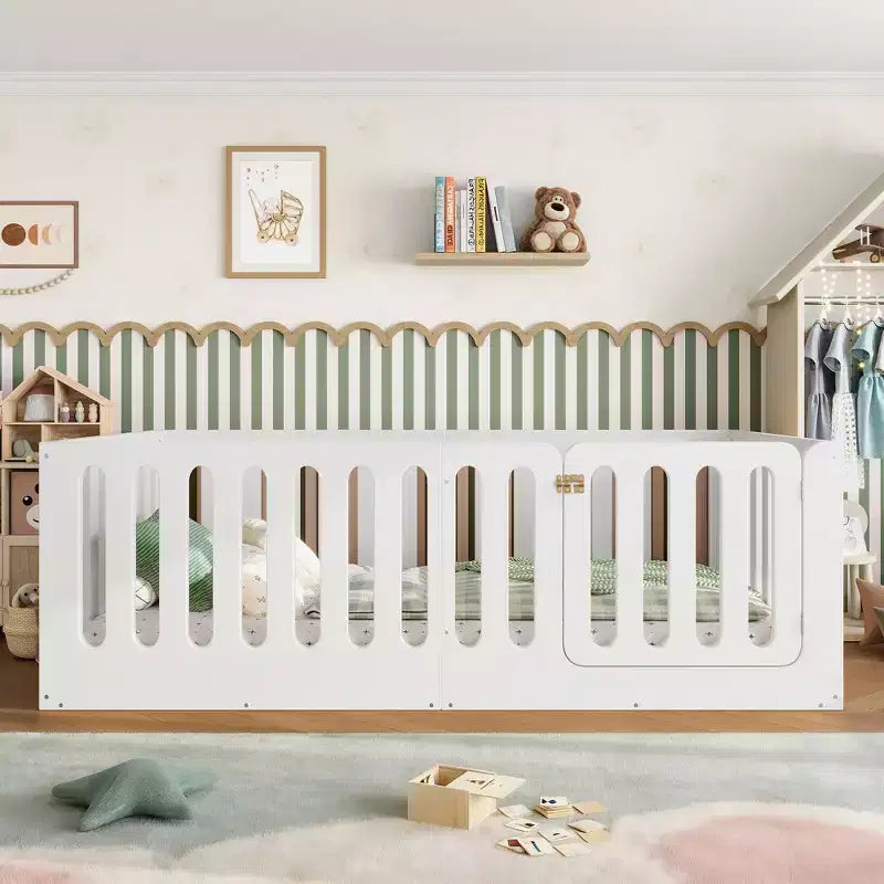 Lit Montessori simple blanc avec barrières et porte – Bois massif, 1 enfant
