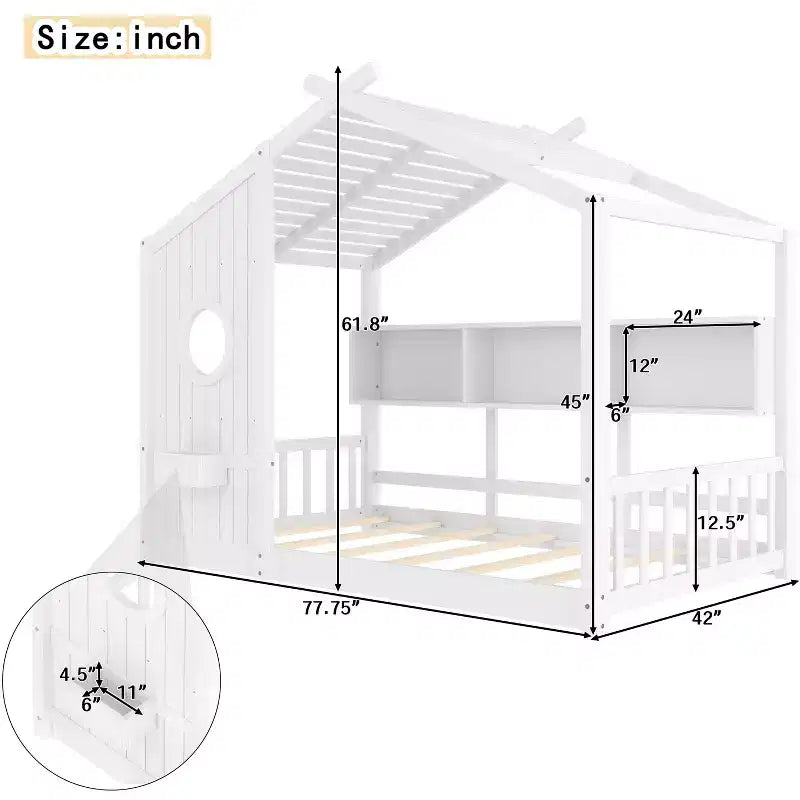 Lit cabane au sol avec étagères de rangement intégrées et toit en lattes