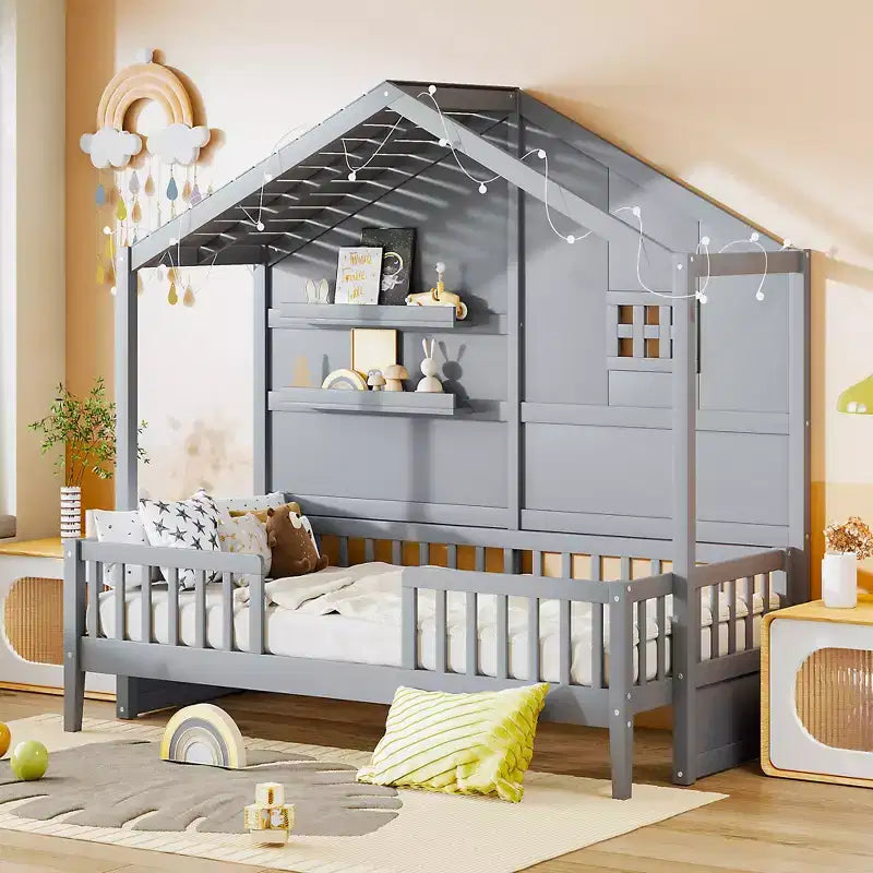 Lit cabane double avec étagères de rangement et barrières, cadre de lit Montessori en bois pour enfants avec fenêtre et bande lumineuse scintillante