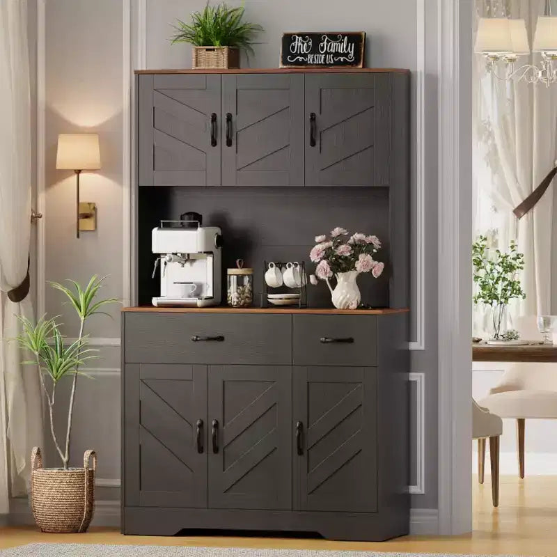 Meuble de cuisine de 71 pouces avec station de recharge, grand plan de travail, support à micro-ondes et 2 tiroirs, rangement de type « hutch » pour salle à manger et salon