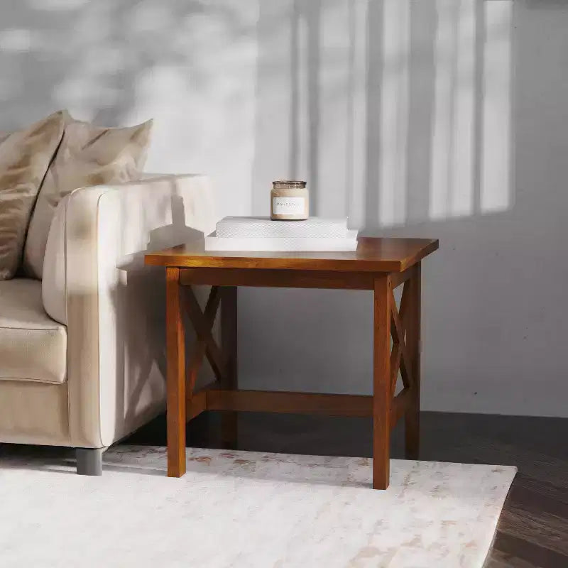 Table d'appoint en bois massif de style campagnard, design en X