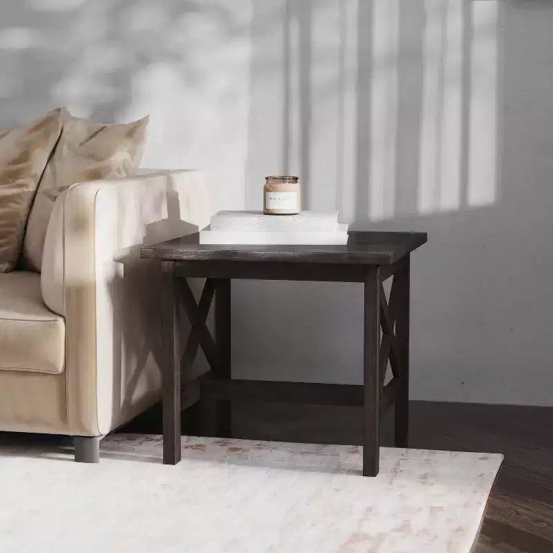 Table d'appoint en bois massif de style campagnard, design en X