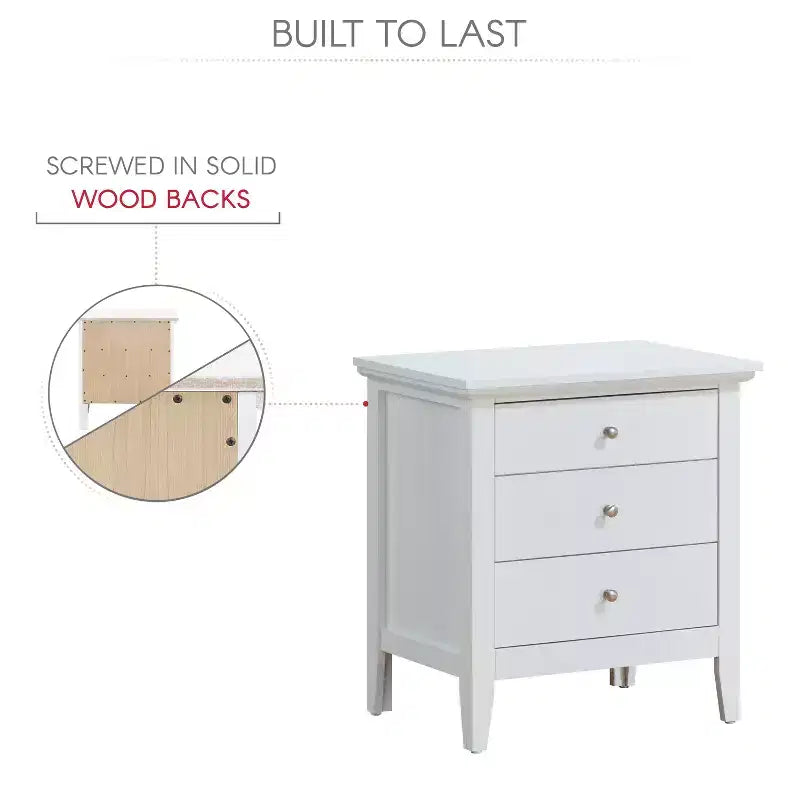 Table de chevet blanche à 3 tiroirs, 66 cm H x 61 cm L x 46 cm P