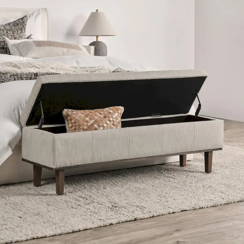 Banc de rangement capitonné Louise, beige clair 54 par Kosas Home