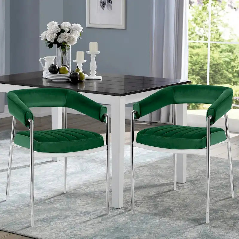 Chaise de salle à manger en velours avec accoudoirs et pieds en métal chromé