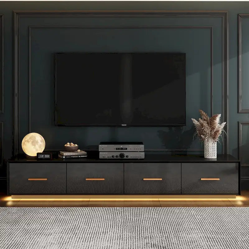 Meuble TV luxueux et spacieux avec accents dorés - 70,9