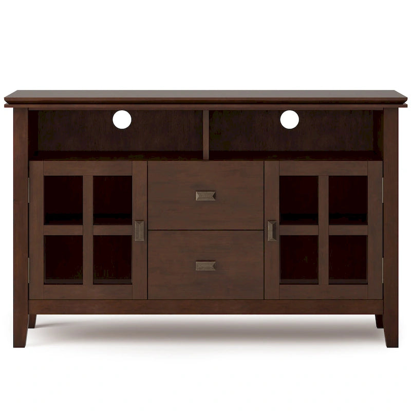 Meuble TV contemporain en bois massif WYNDENHALL Stratford, 122 cm de large, en brun roux, pour téléviseurs jusqu'à 55 pouces