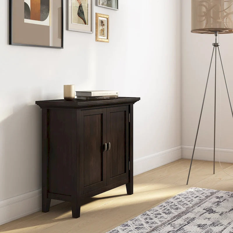 Meuble de rangement bas de transition en BOIS MASSIF 32 pouces WYNDENHALL Mansfield - 32 larg. x 14 prof. x 31 haut.