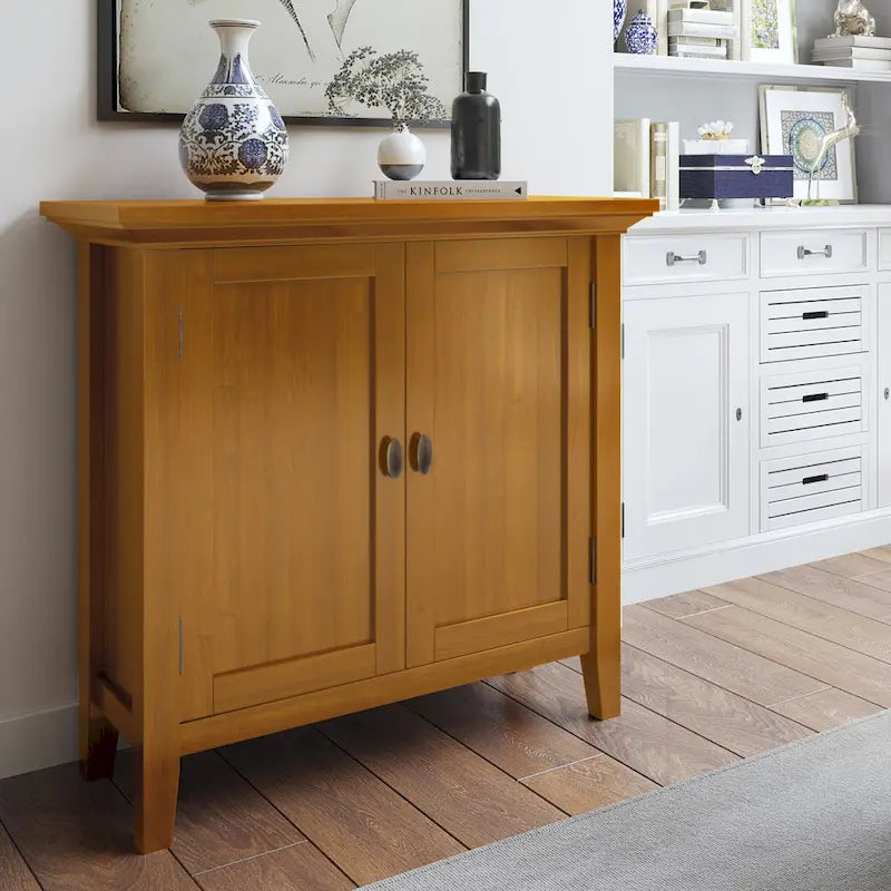 Meuble de rangement bas de transition en BOIS MASSIF 32 pouces WYNDENHALL Mansfield - 32 larg. x 14 prof. x 31 haut.
