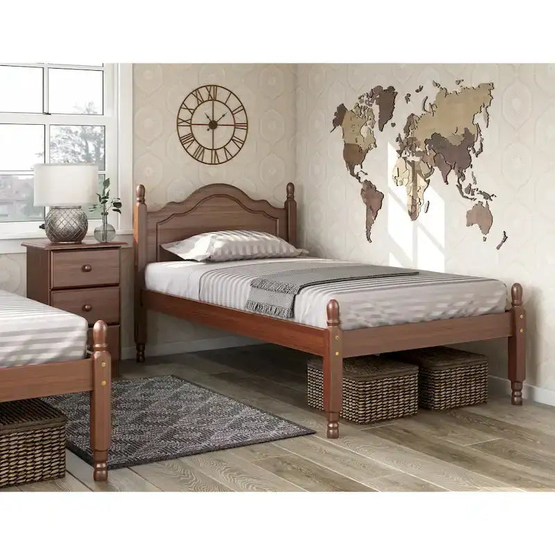 Lit plateforme avec tête de lit à panneaux Reston double en bois massif de Palace Imports