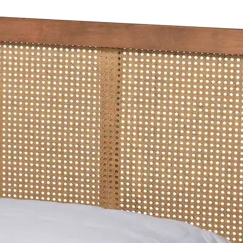 Lit plateforme Asami en bois de noyer et rotin synthétique