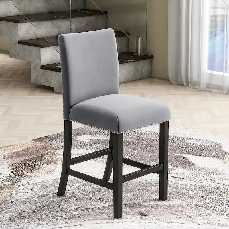 Ensemble de salle à manger de 5 pièces à hauteur de comptoir avec une table à manger en similicuir marbre et quatre chaises rembourrées en velours, gris