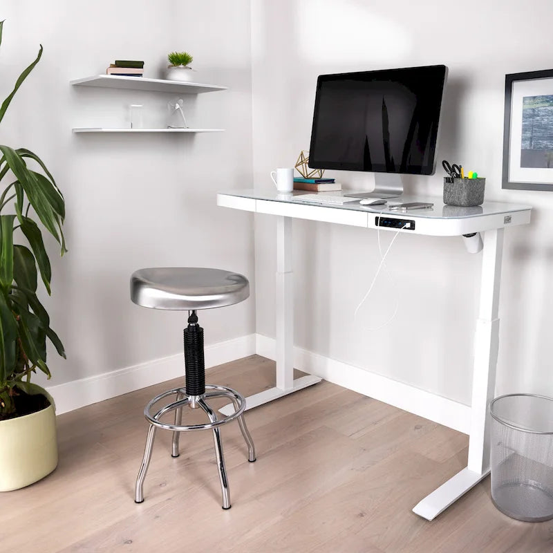 AIRLIFT Plateau de bureau électrique debout en verre trempé de 47,5 pouces, double port de charge USB 2,4 A, hauteur réglable jusqu'à 47,5 pouces de haut