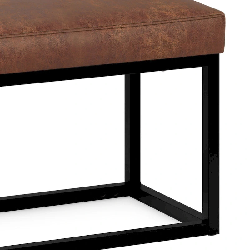 Banc Ottoman Rectangulaire Contemporain WYNDENHALL Kerwood de 66 cm de large en Faux Cuir