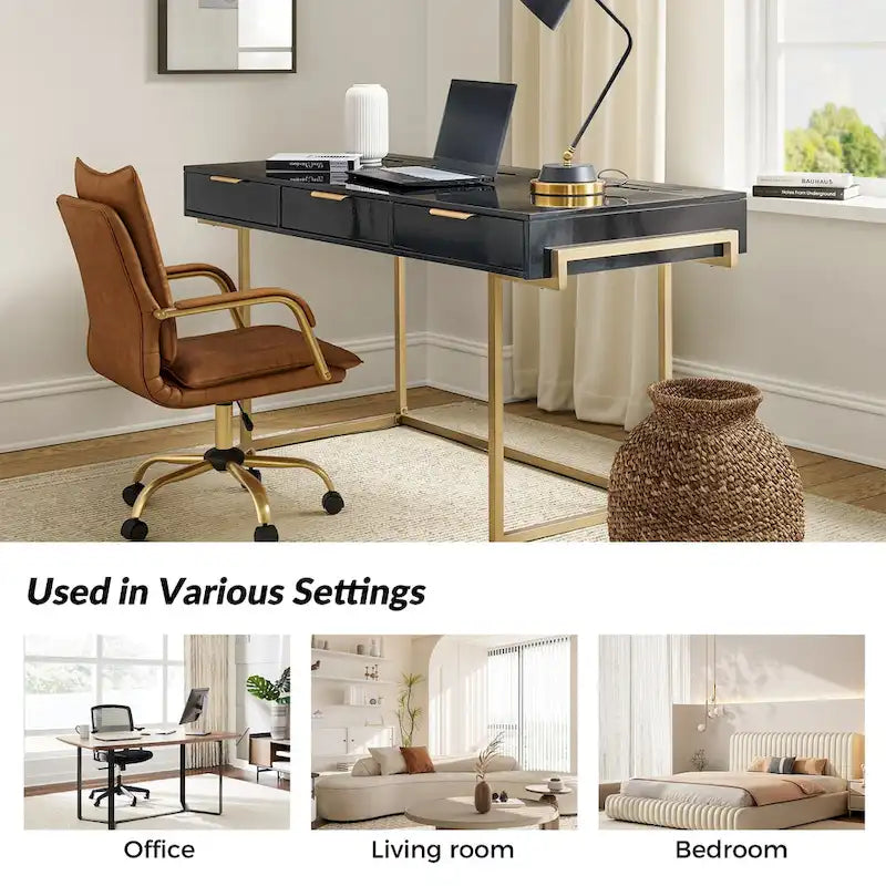 Bureau à 3 tiroirs Patricia Modern avec ports USB et prise par HULALA HOME