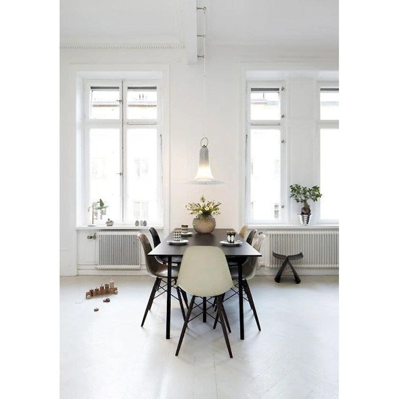 Lot de 2 Chaises de Salle à Manger Modernes avec Pieds en Bois Noir Foncé pour Cuisine, Bureau, Restaurant Eiffel Dowel