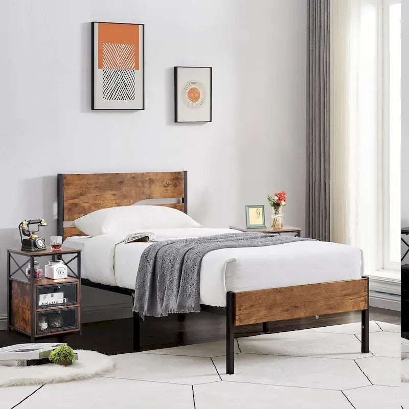 Ensemble de 3 pièces de chambre Taomika, lit plateforme et 2 tables de chevet modernes