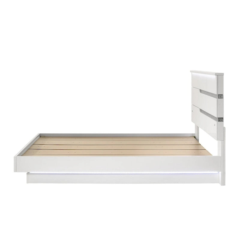 Ensemble de chambre Corazon blanc 4 pièces New Classic Furniture avec table de chevet