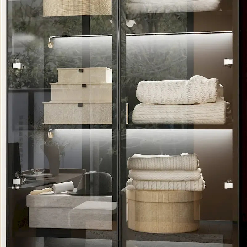 Ensemble d'armoires-penderies avec portes en verre noir, bandeaux lumineux et armoire de rangement