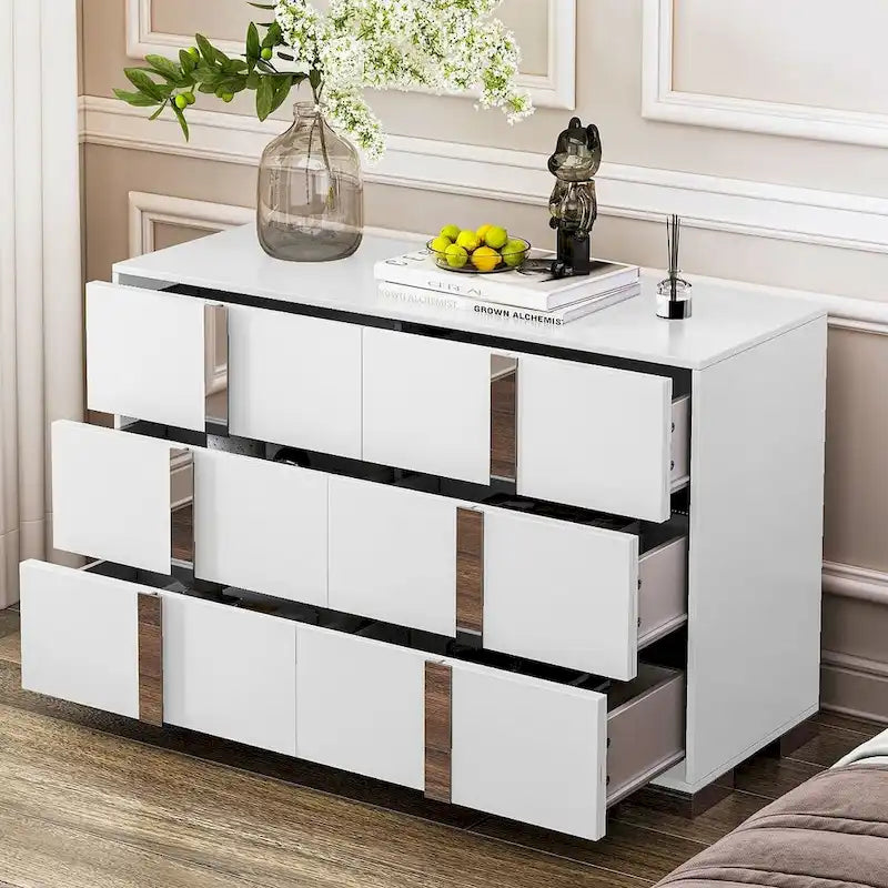 Commode moderne à 6 tiroirs avec poignées effet miroir