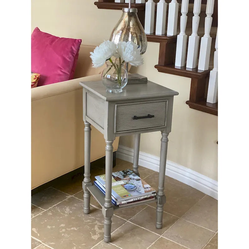 Table d'appoint d'extrémité Vera style campagnard français avec rangement