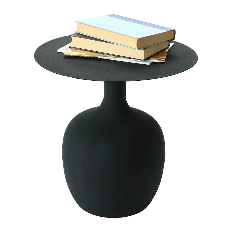 Table d'appoint en métal