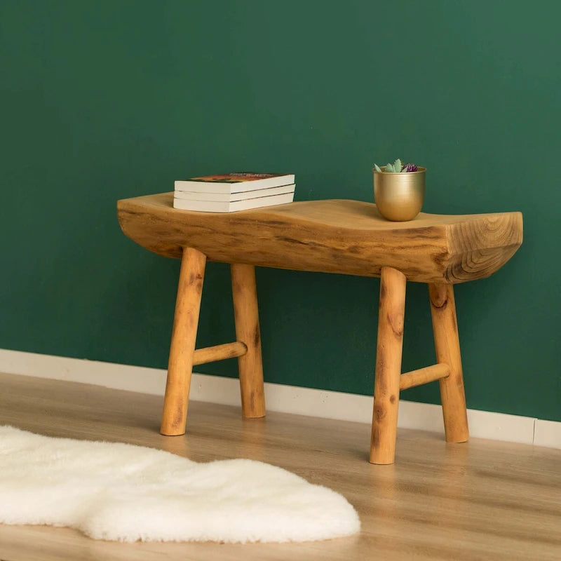 Banc d'entrée rustique en bois sculpté avec bord naturel et bûche décorative