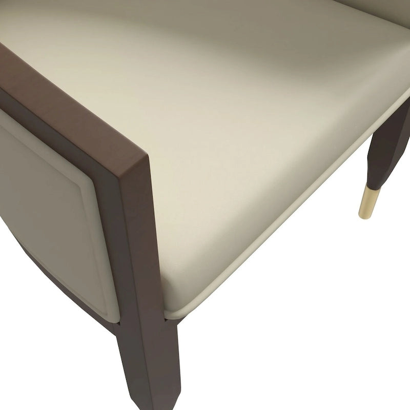Chaise de salle à manger en cuir avec accoudoirs et cadre en bois d'hévéa série Belle par LeisureMod