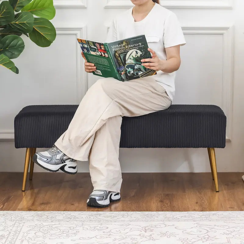 Banc en velours Adeco de 109 cm, pour bout de lit ou entrée, avec pieds dorés